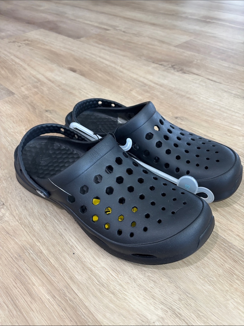 NEW Men’s Joybees Clogs